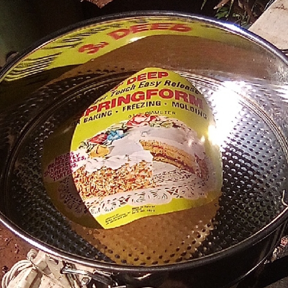 Springform Baking Pan Brand New With Tag..